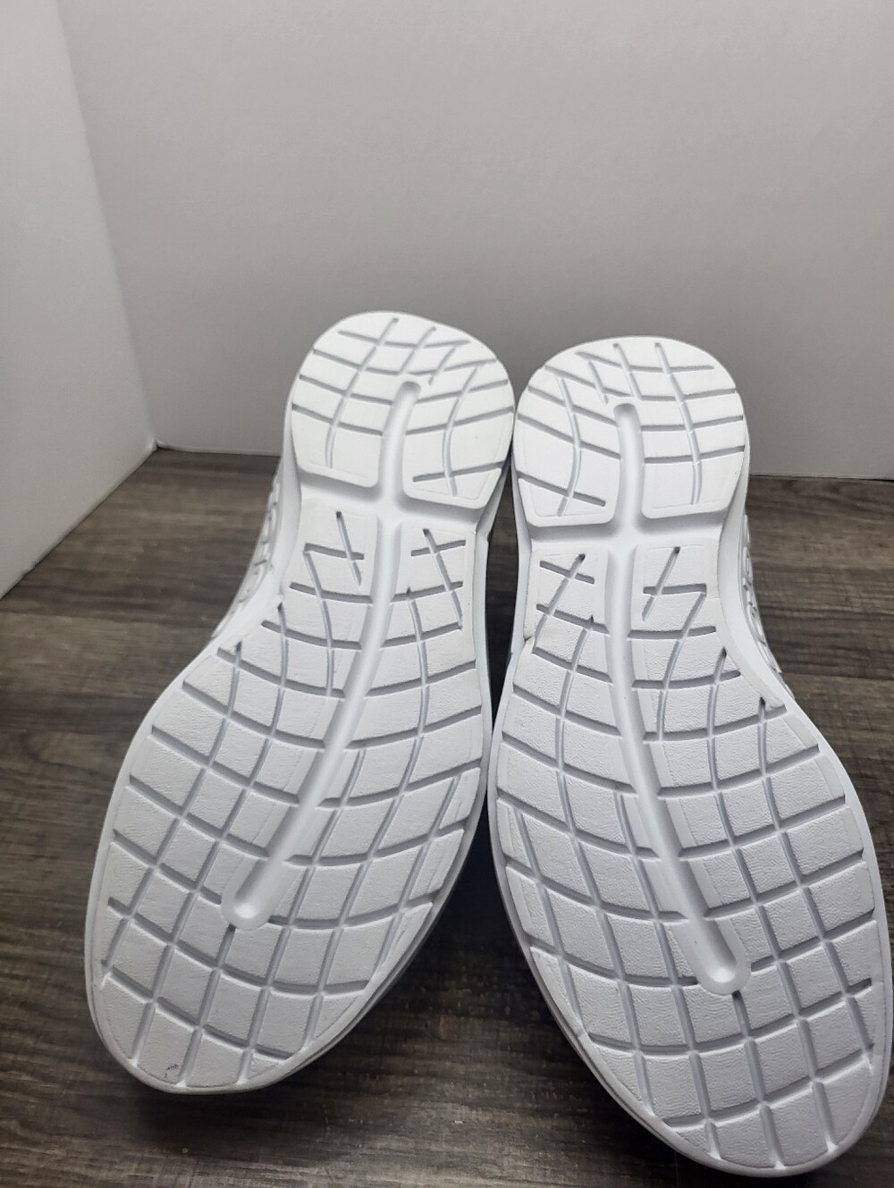 OOFOS OOMEGA EEZEE LOW WOMEN'S SIZE 9 COMFORT SLIP ON SHOES TAUPE - Picture 7 of 10